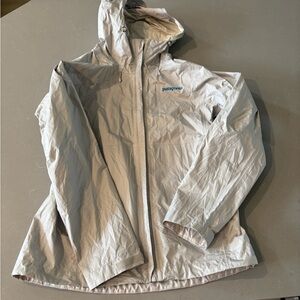 Patagonia Women's Light Gray rain coat